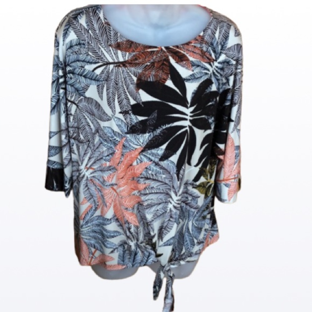 Urbanology Small womens shirt ties at bottom leaf fall colored design
